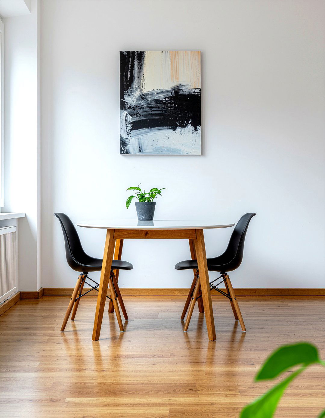 Minimalist Dining Room - 30 healthy dining room ideas