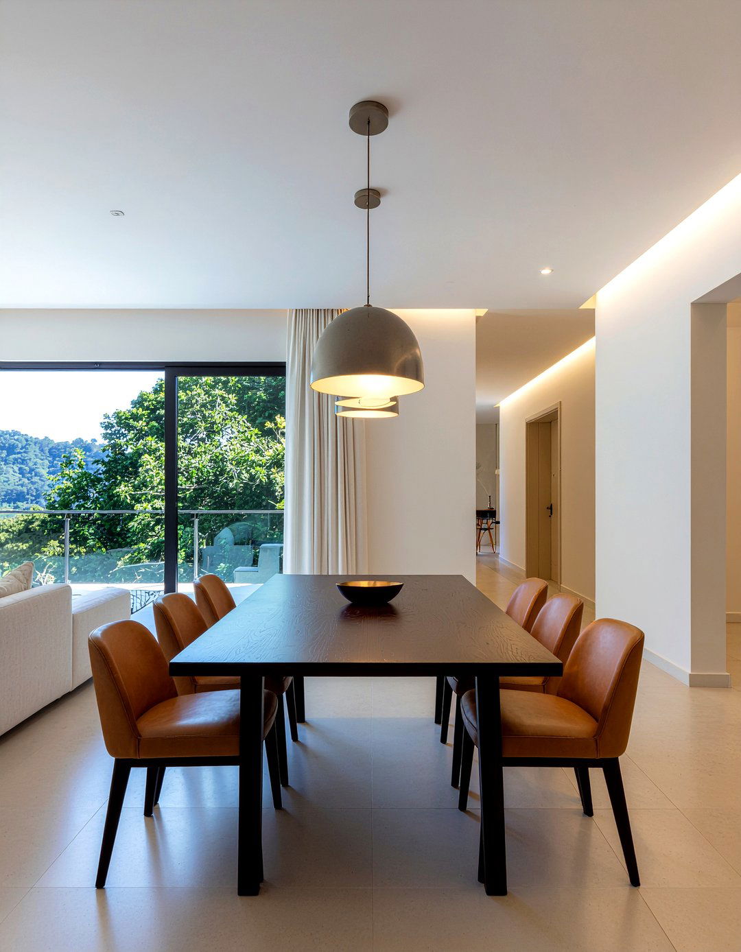 Minimalist Dining Set - 30 mansion dining room ideas