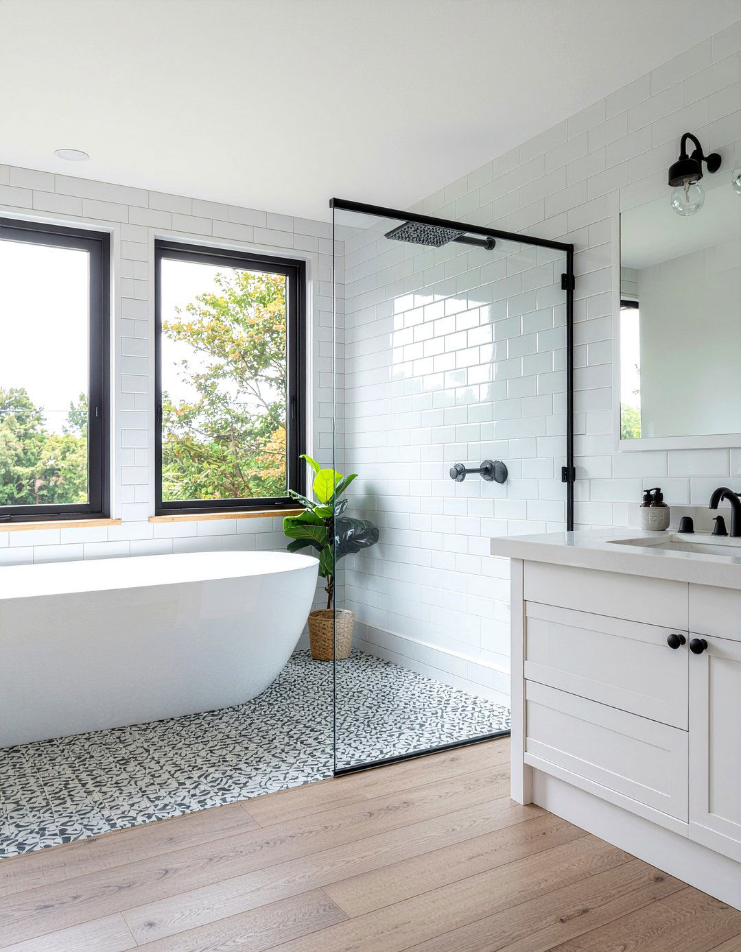 Minimalist Glass Partition - 30 relaxing bathroom ideas