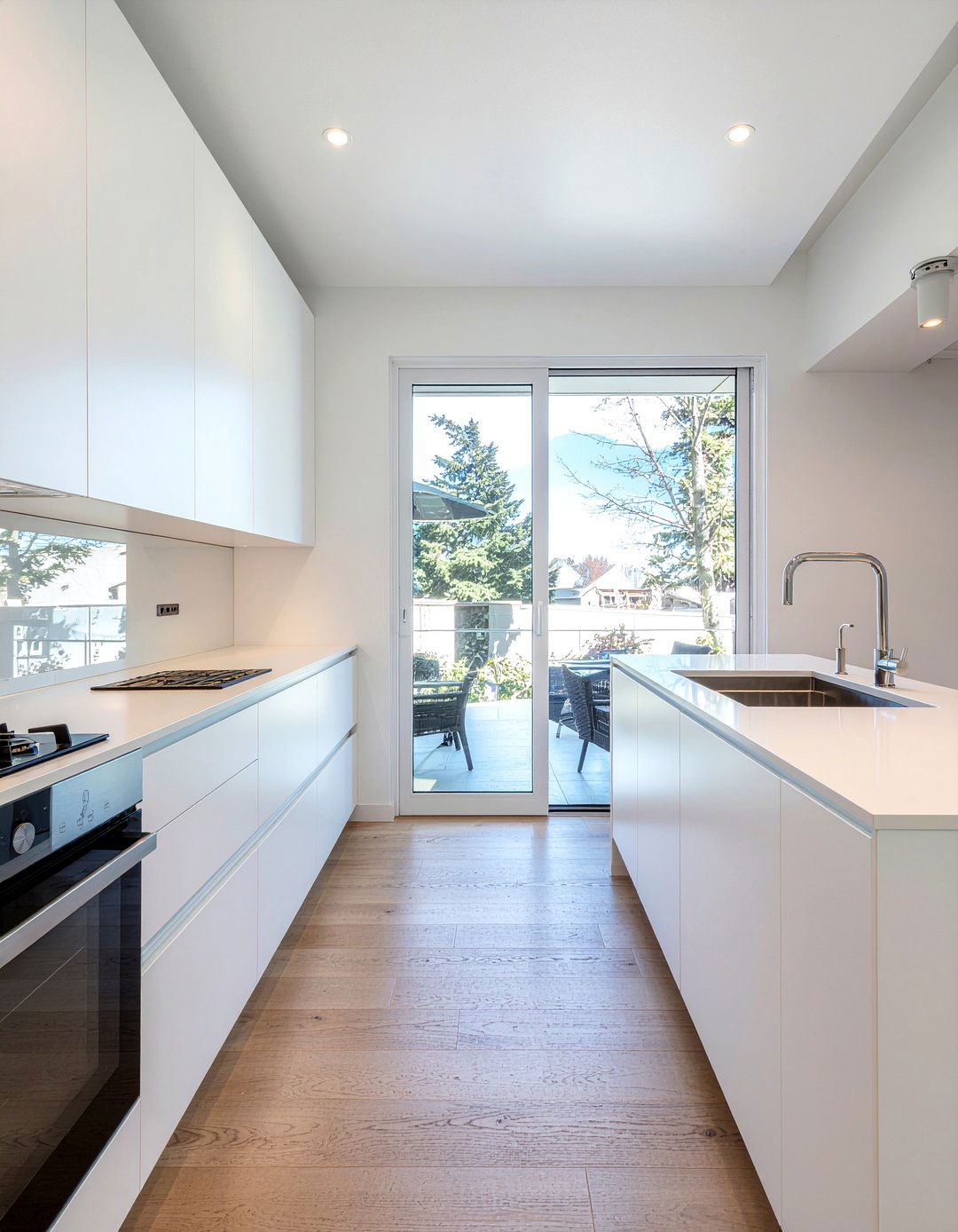 Minimalist Handleless Kitchen Cabinets - 30 kitchen planning ideas