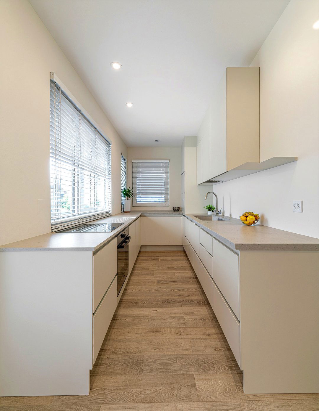 Minimalist Kitchen Layout - 30 breathtaking kitchen ideas