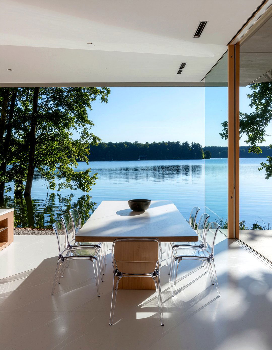 Minimalist Lake View - 30 lake house dining room ideas
