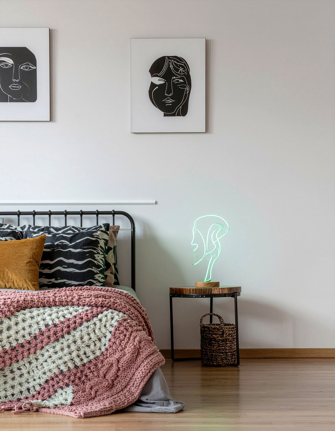 Minimalist Line Art Neon - 30 bedroom led signs