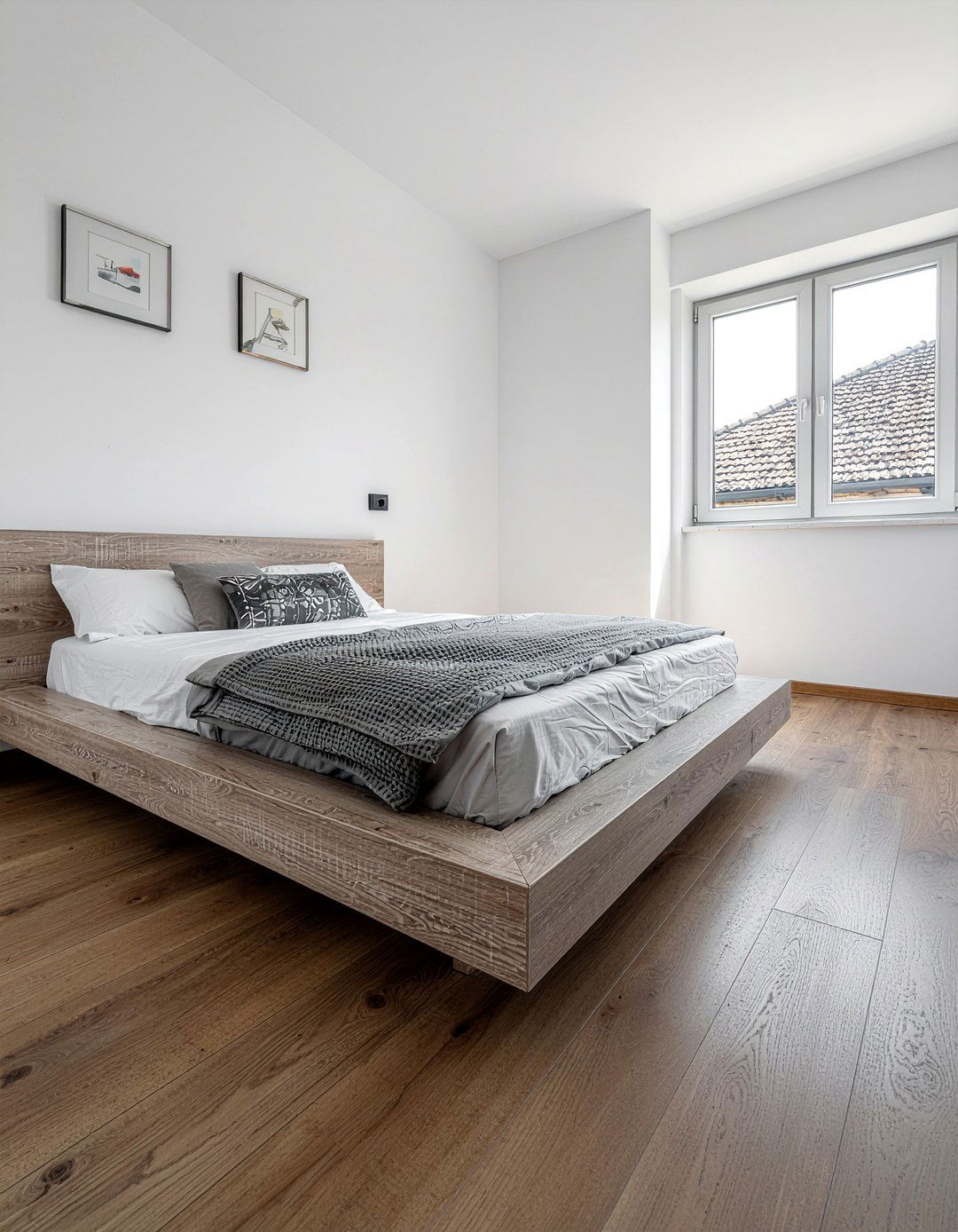 Minimalist Platform Bed - 30 narrow bedroom ideas