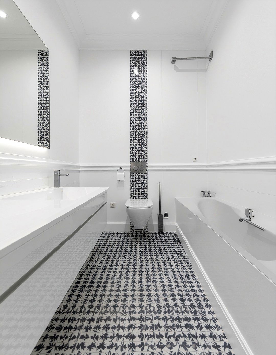 Minimalist Portuguese tile bathroom - 30 Portuguese tile bathroom ideas