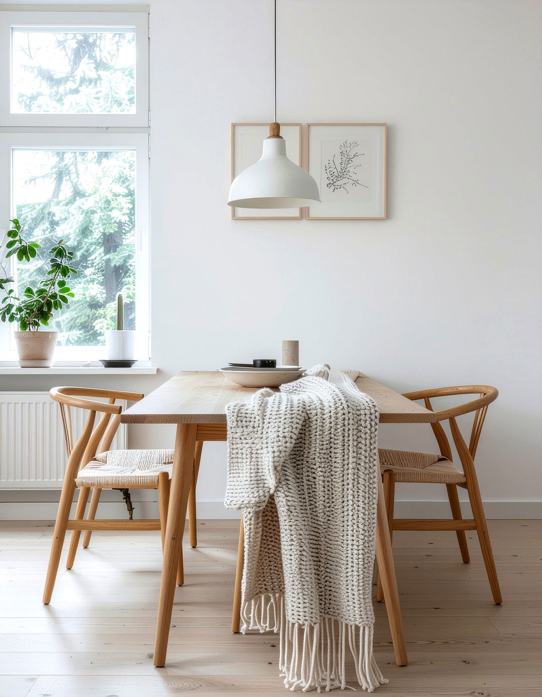 Minimalist Scandinavian Dining Room - 30 current dining room ideas