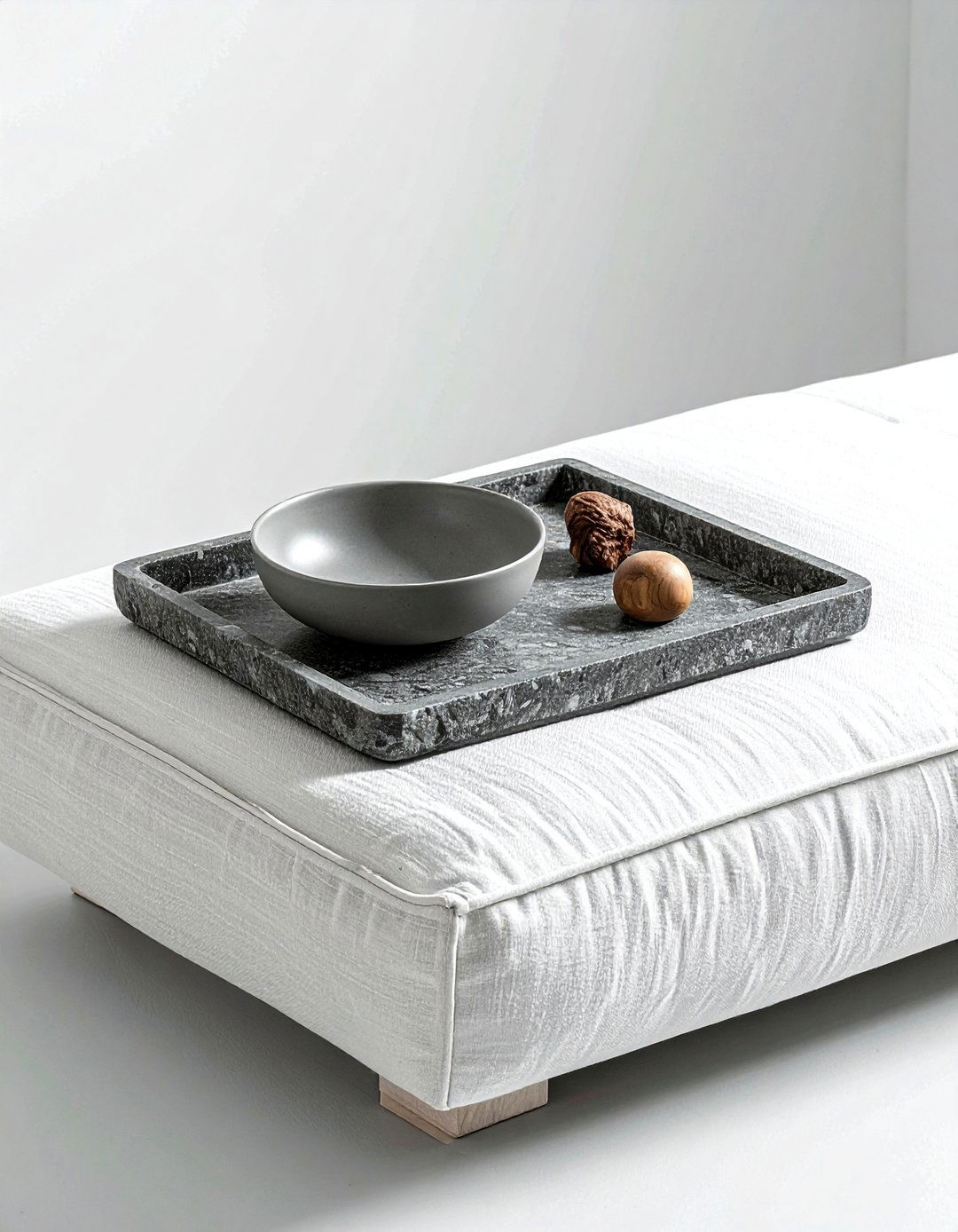 30 Chic Ottoman Tray Ideas to Style Your Modern Living Room