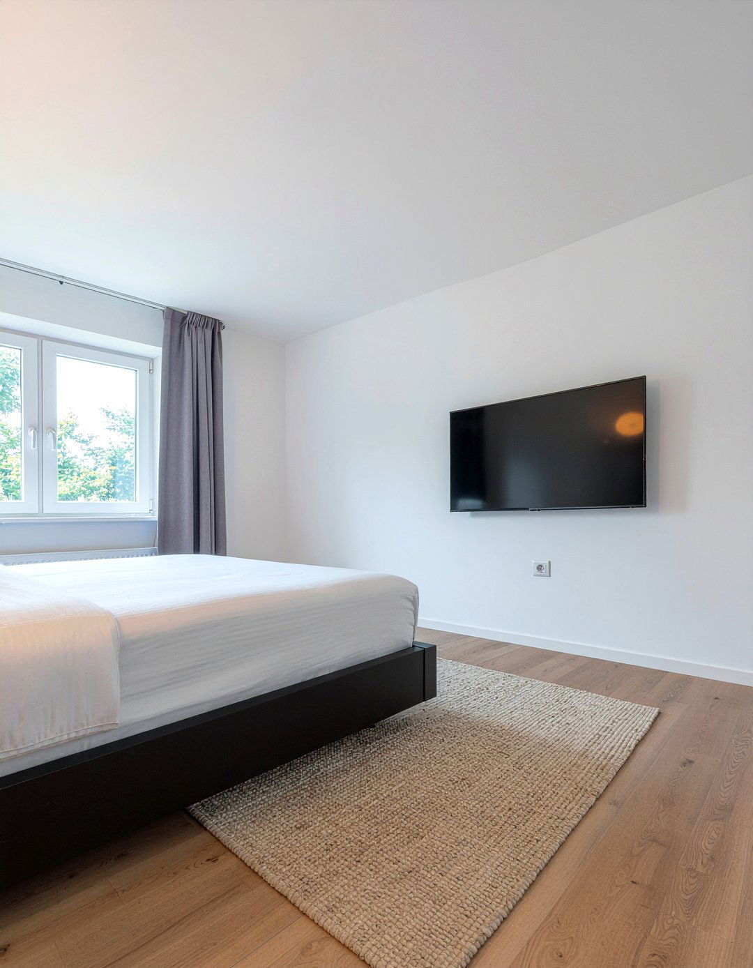 Minimalist TV Setup - 30 bedroom tv ideas