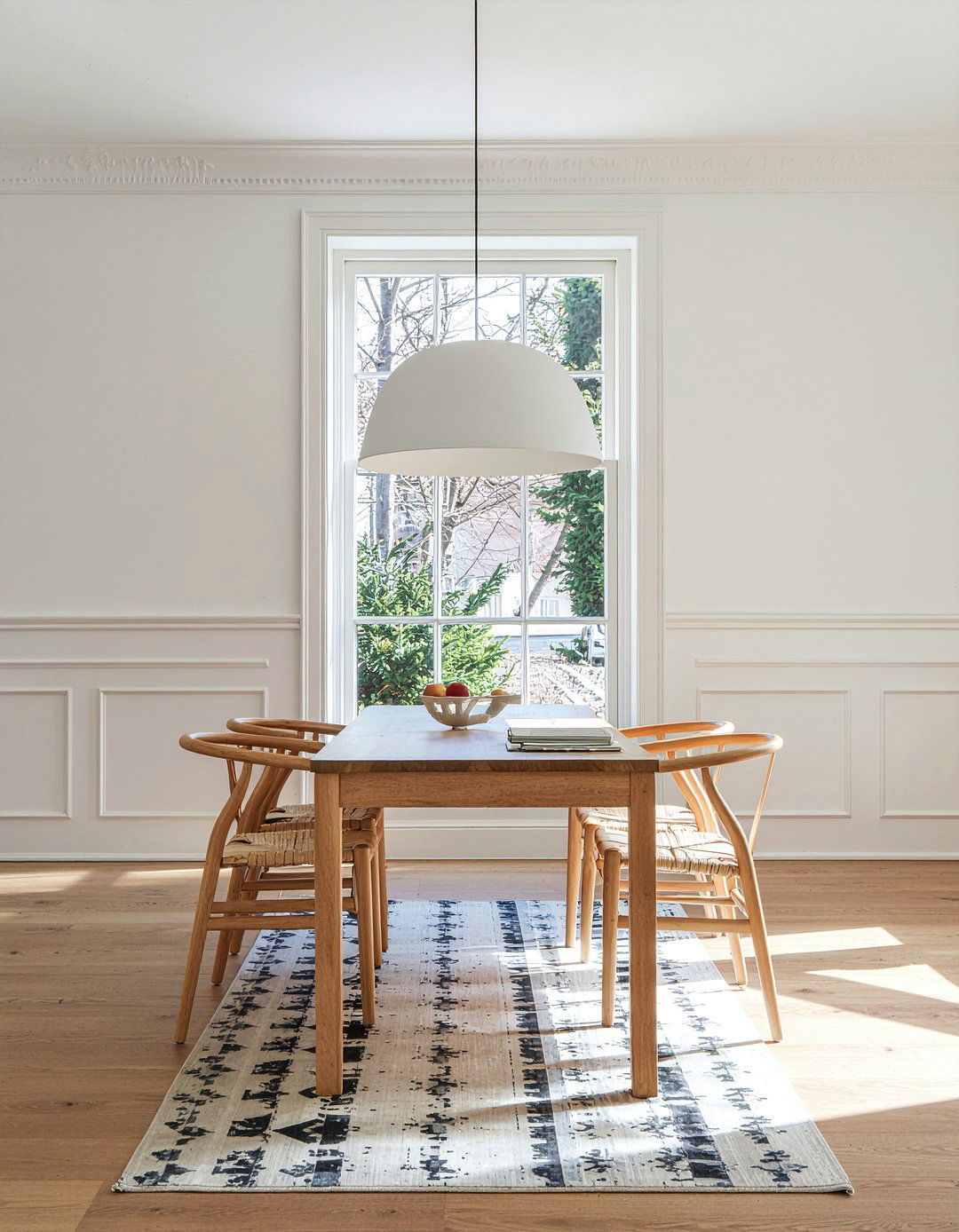 Minimalist Wainscoting - 30 dining room wainscoting ideas