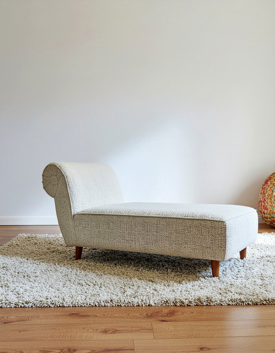 30 Stylish Bedroom Chaise Lounges for the Perfect Nook