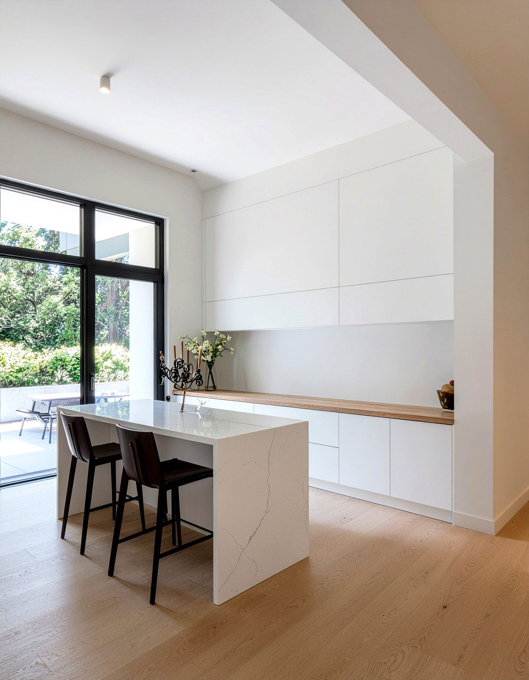 Minimalist dining room built ins - 30 dining room built-in cabinet ideas