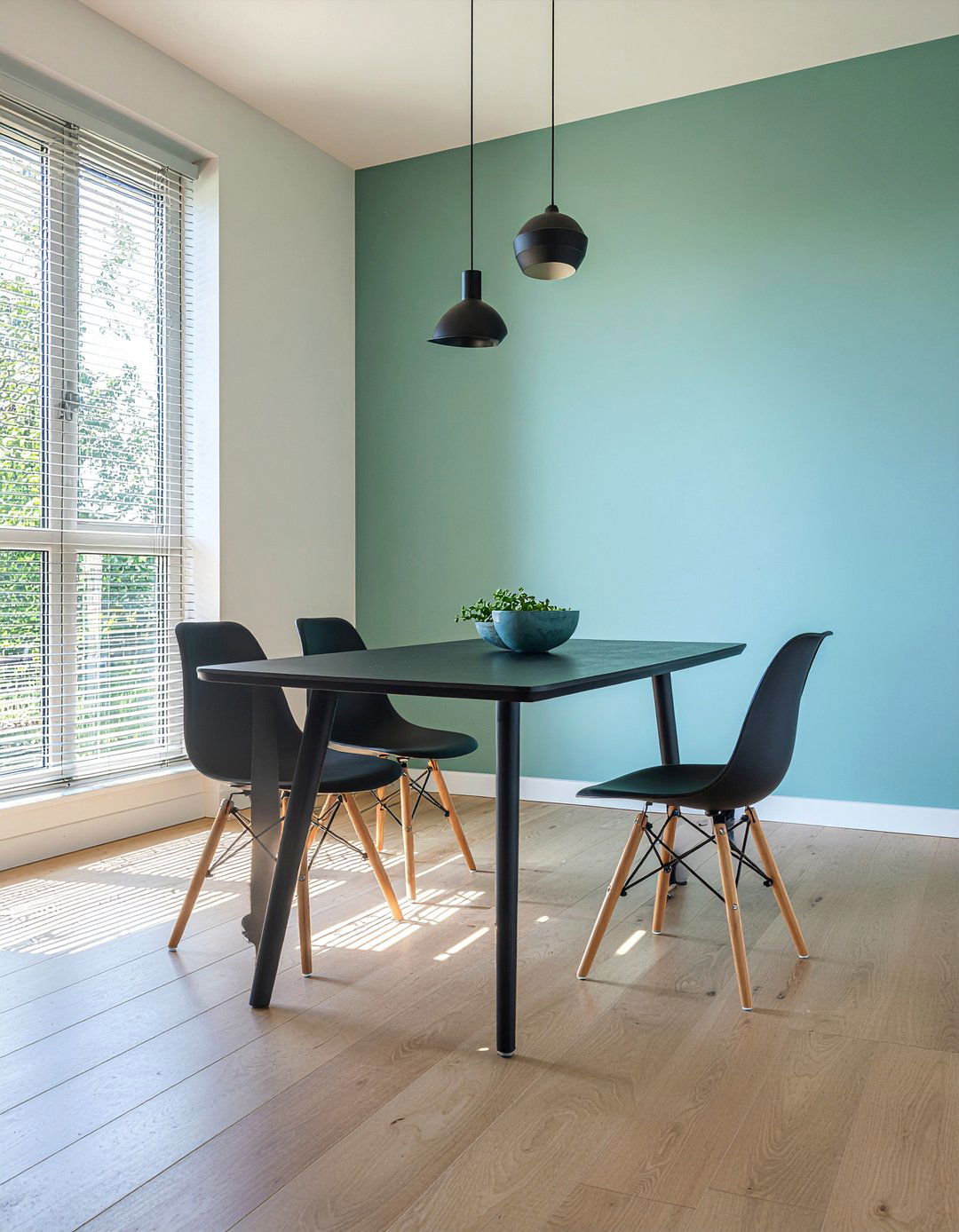 Minimalist dining room furniture - 30 calm dining room ideas