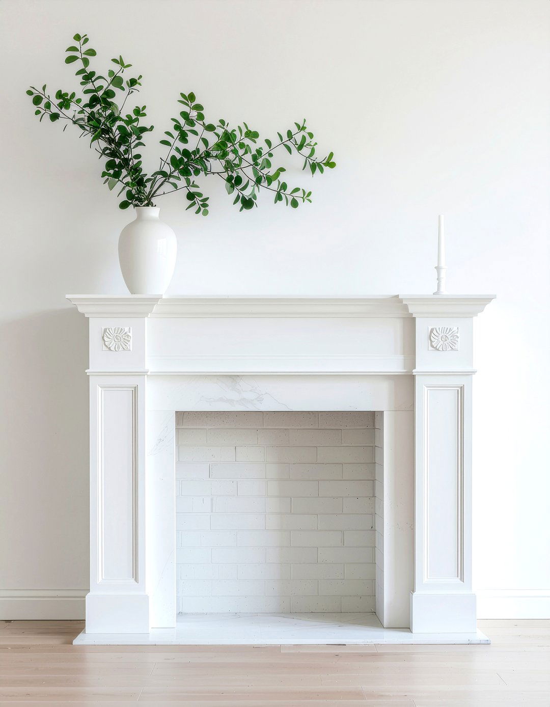 Minimalist fireplace mantel - 30 fireplace decor ideas