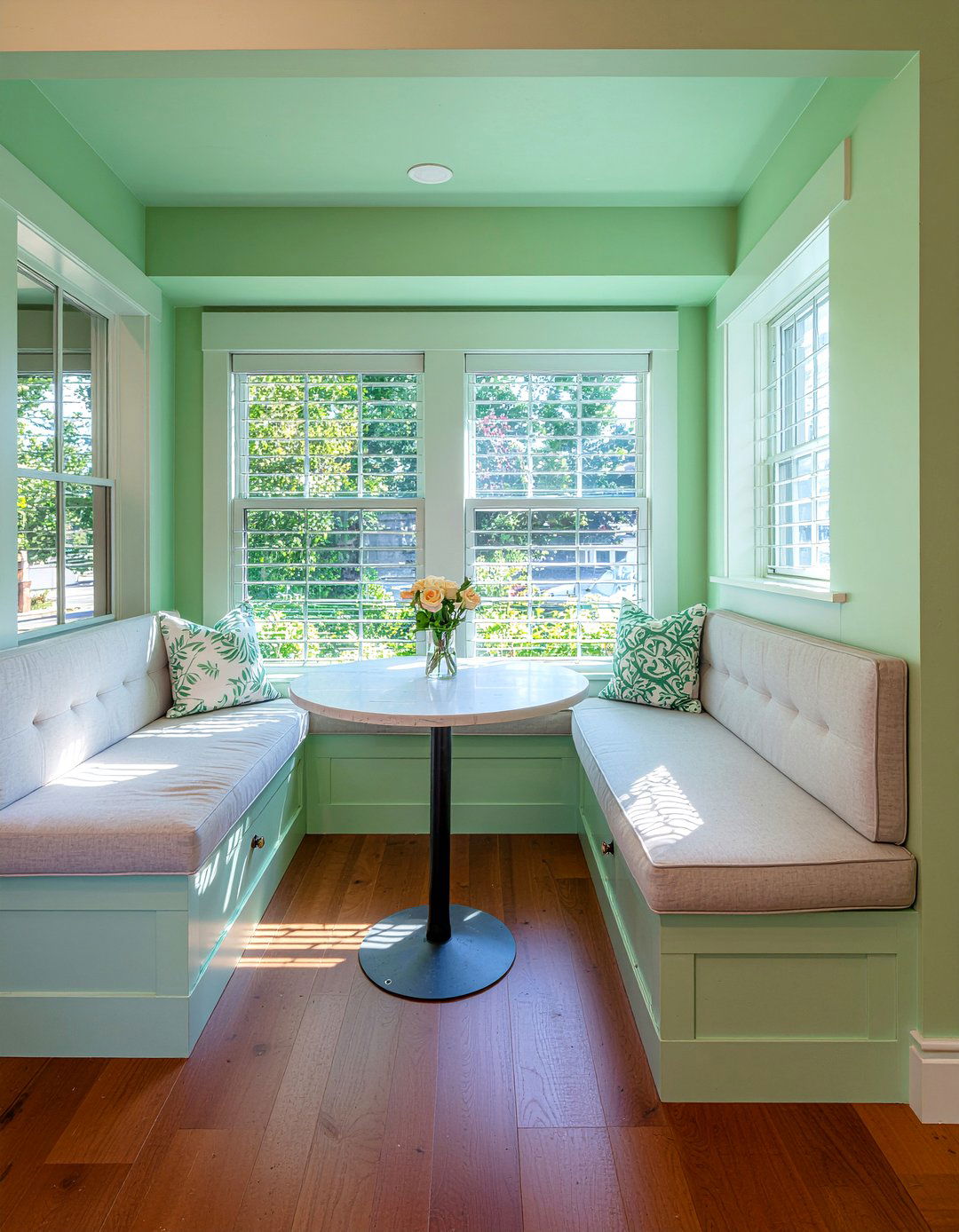 Mint green breakfast nook - 30 mint green kitchen ideas