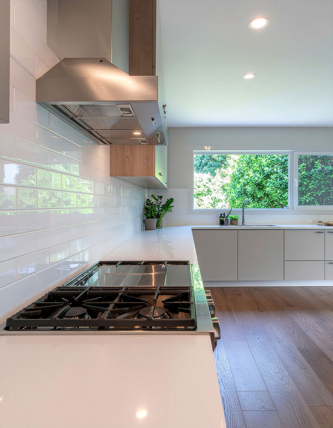 Mirror Subway Tile - 30 mirror backsplash kitchen ideas