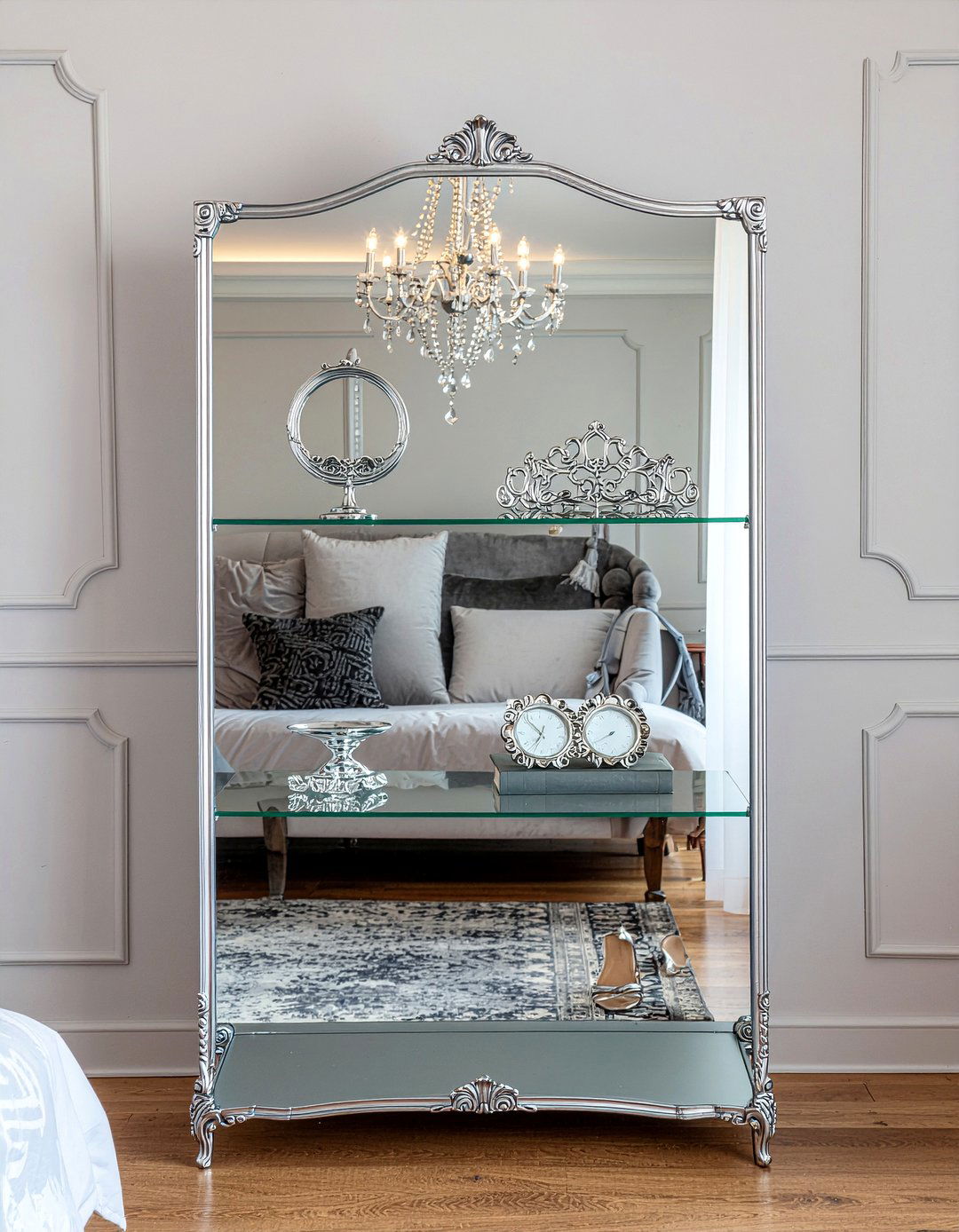 Mirrored Bookshelf - 30 bedroom bookshelf ideas