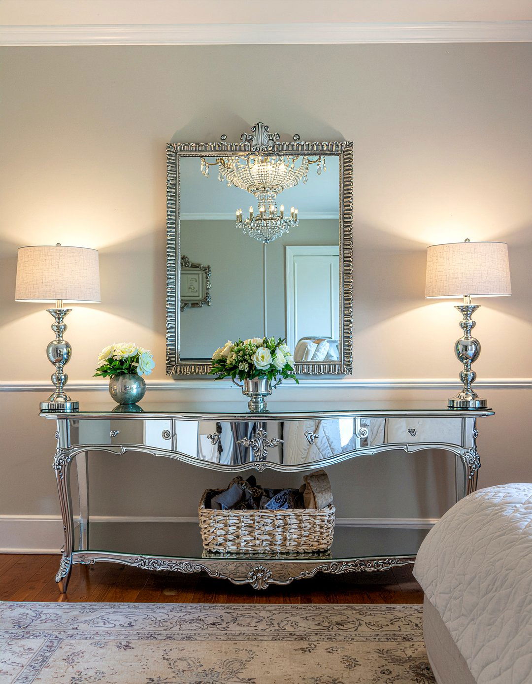 Mirrored Furniture - 30 grand bedroom ideas