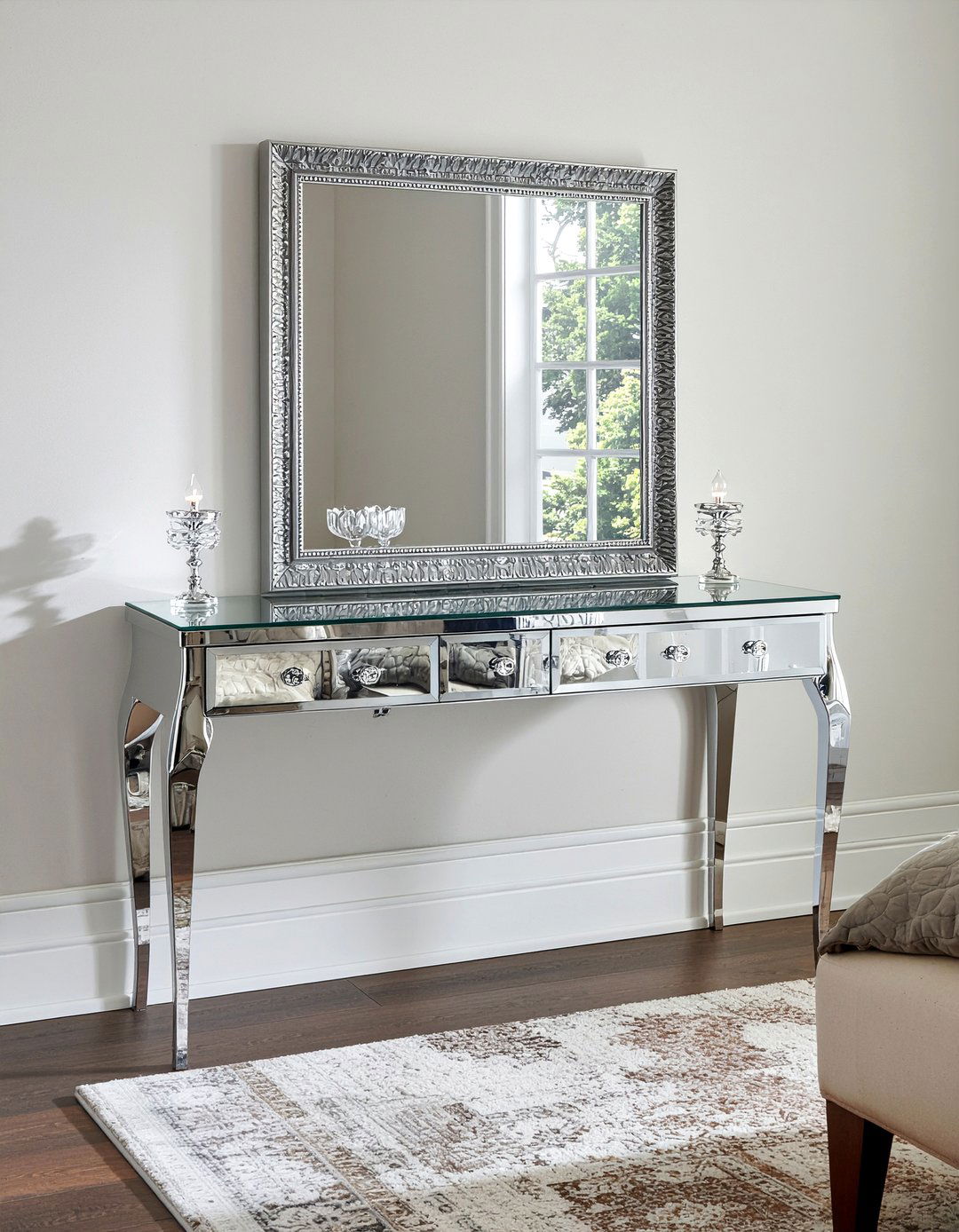 Mirrored Vanity - 30 bedroom modern vanity designs