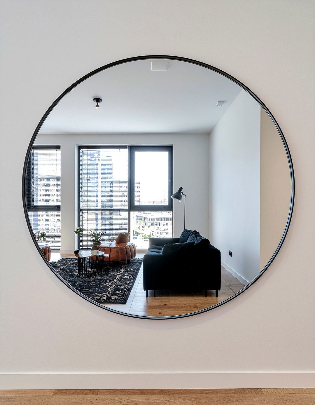 Mirrored Wall Decor - 30 living room entertaining ideas