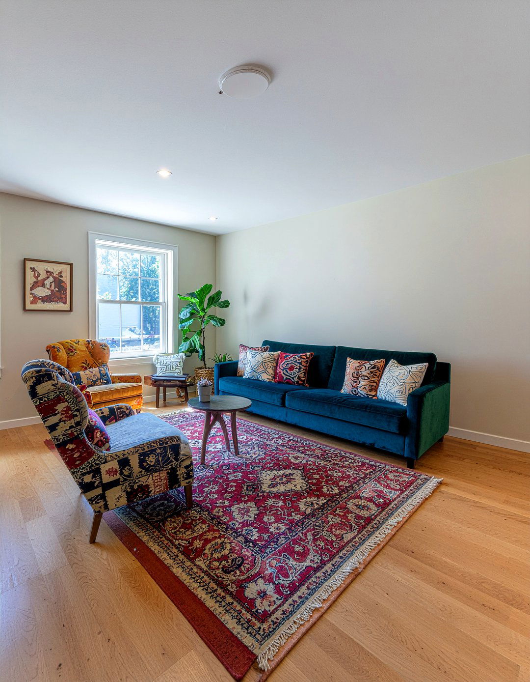 Mismatched seating living room - 30 cottage core living room ideas