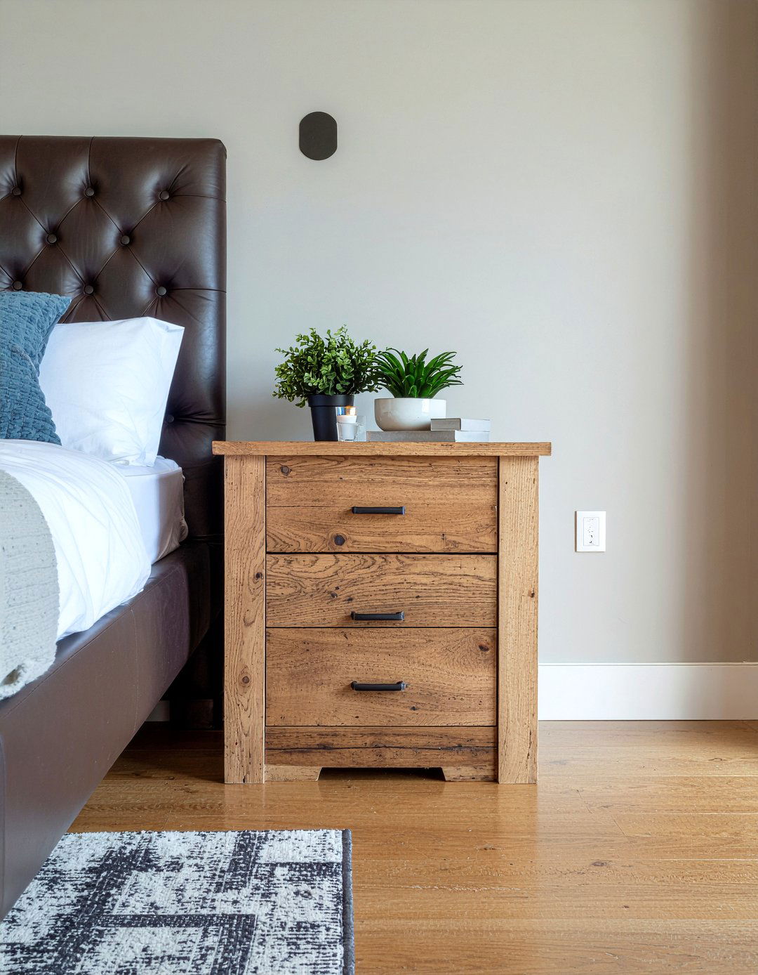 Mission Style Nightstand - 30 bedroom vintage nightstands