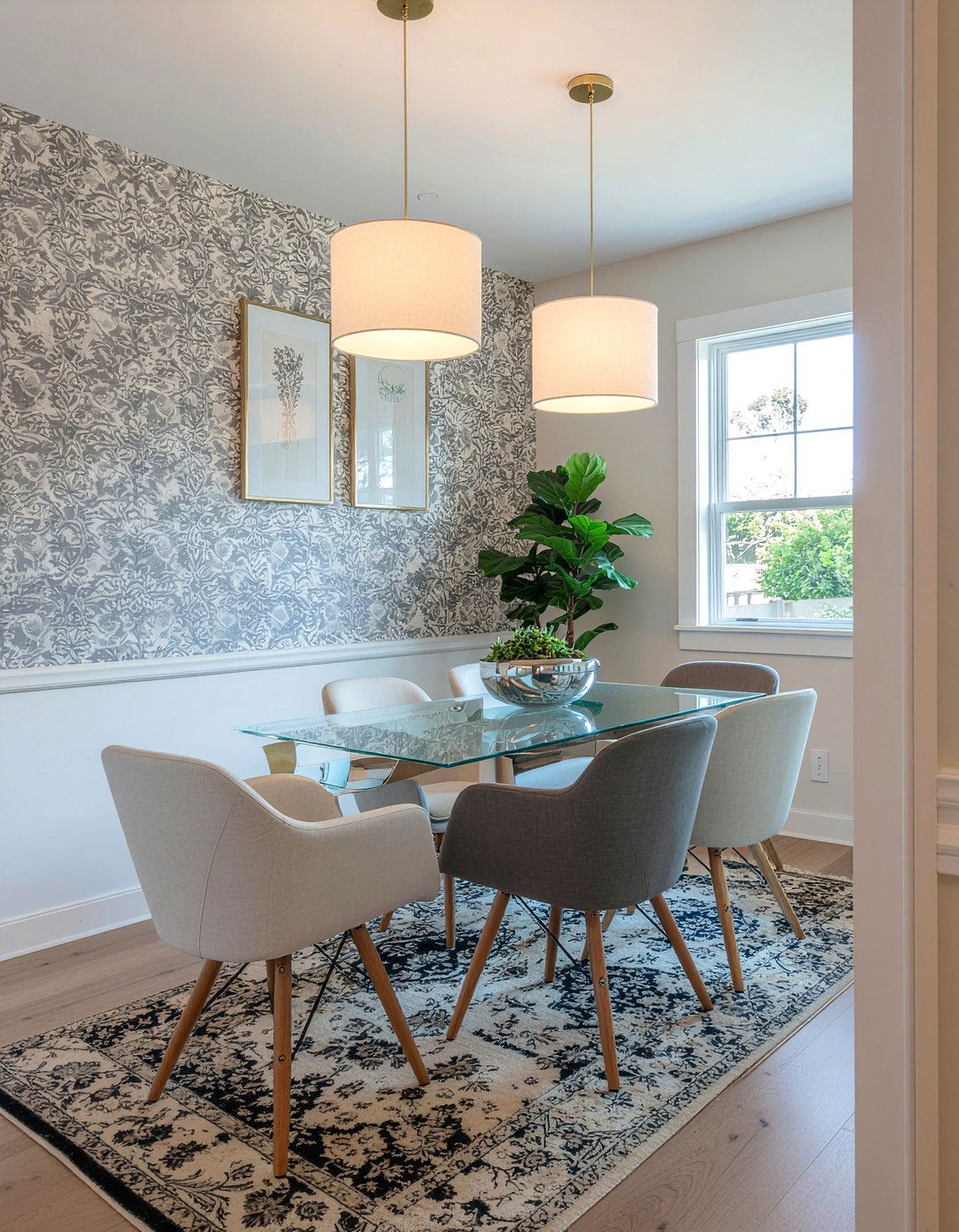 Mixed Metal Accents - 30 maximalist dining room ideas