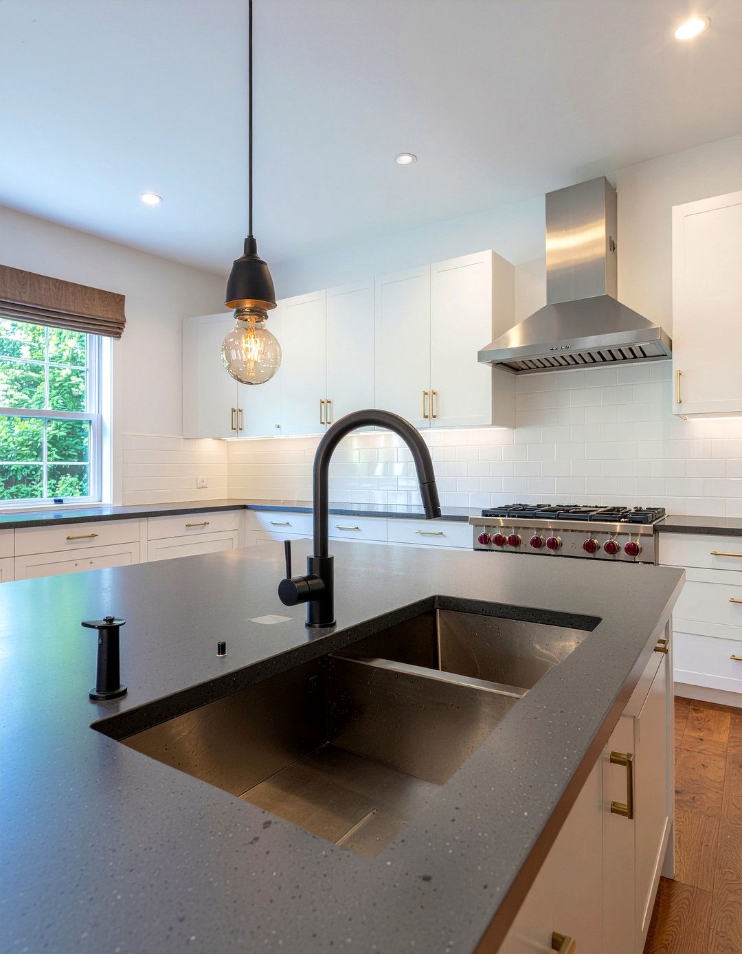 Mixed Metal Finishes - 30 bold kitchen ideas