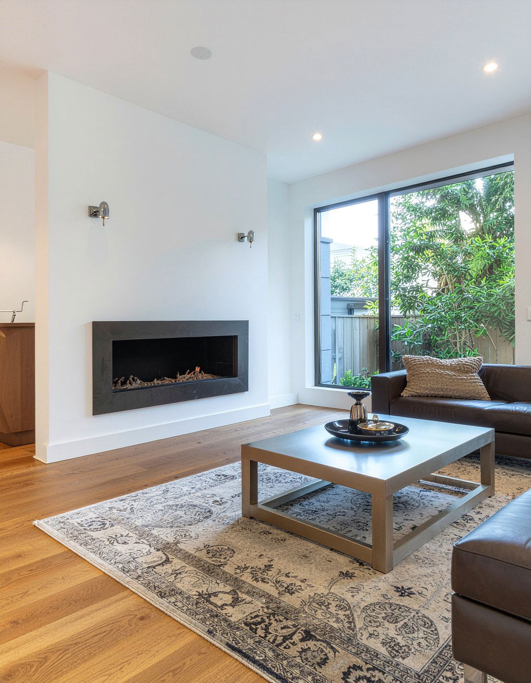 Mixed Metal Living Room - 30 trending living room ideas