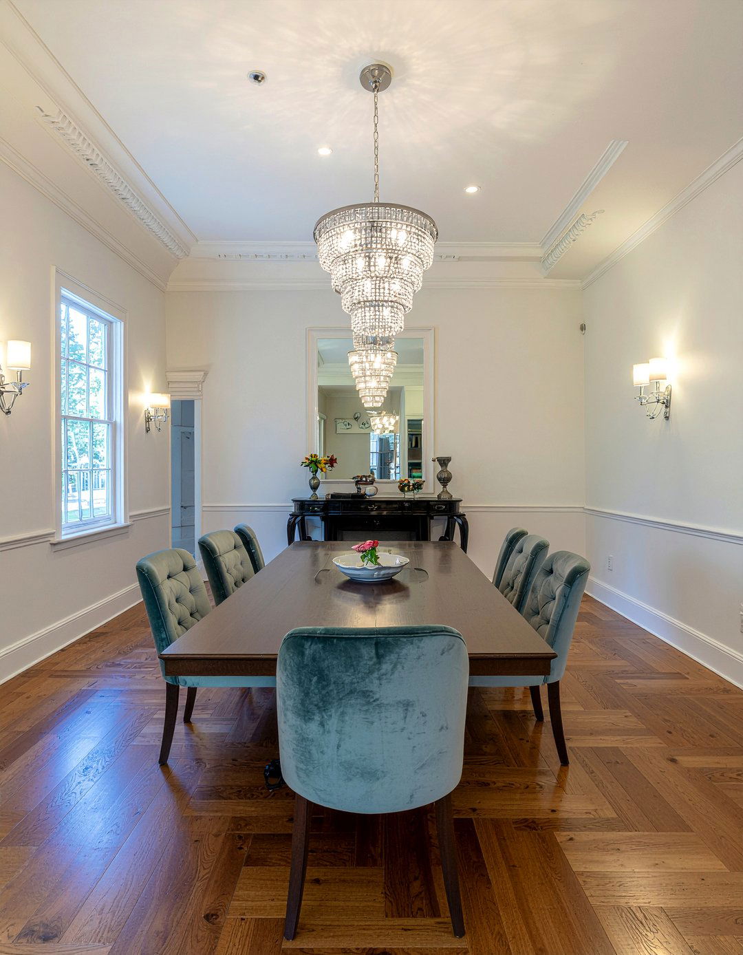 Modern Crystal Chandelier - 30 mansion dining room ideas