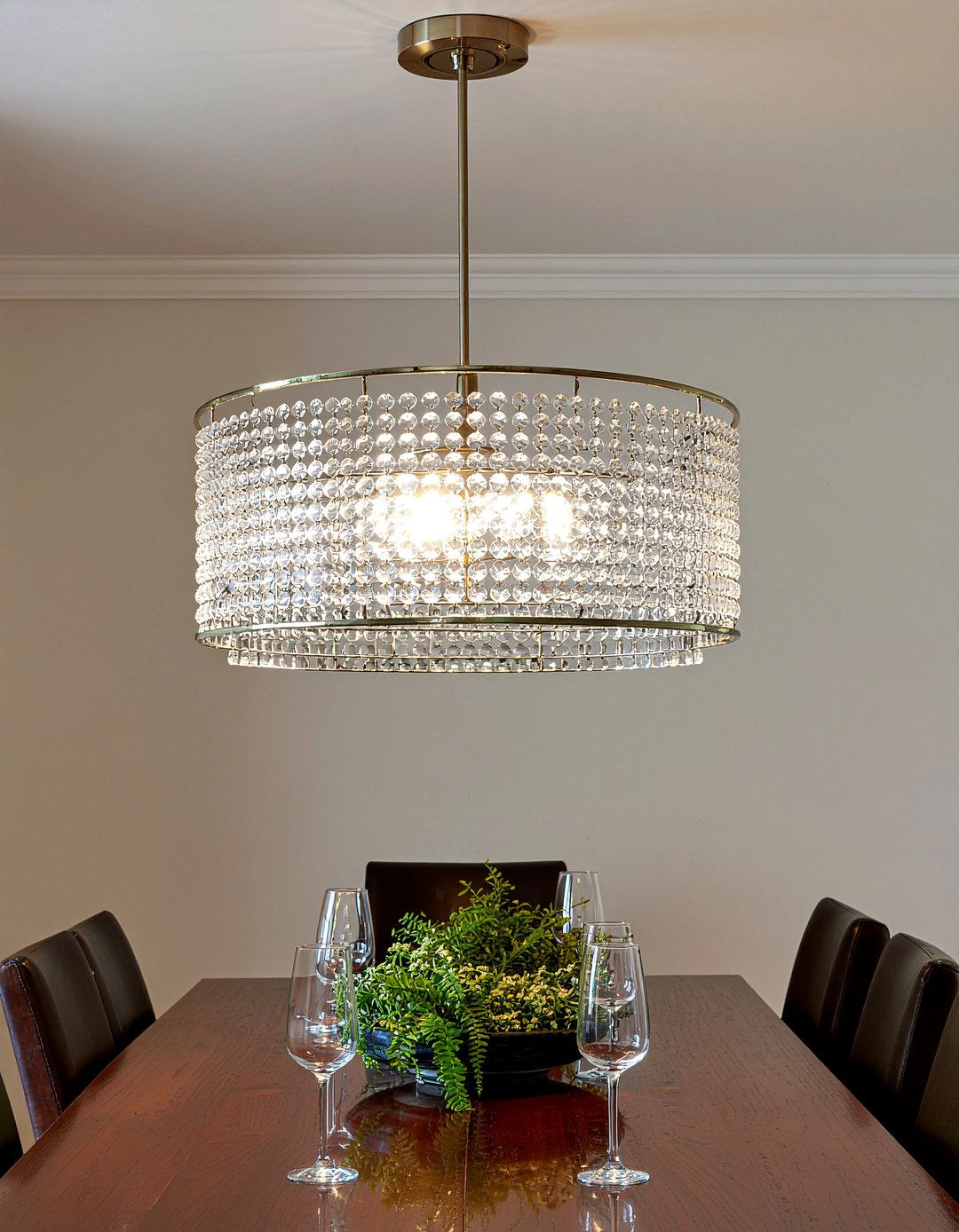 Modern Crystal Chandelier - 30 ambient dining room ideas