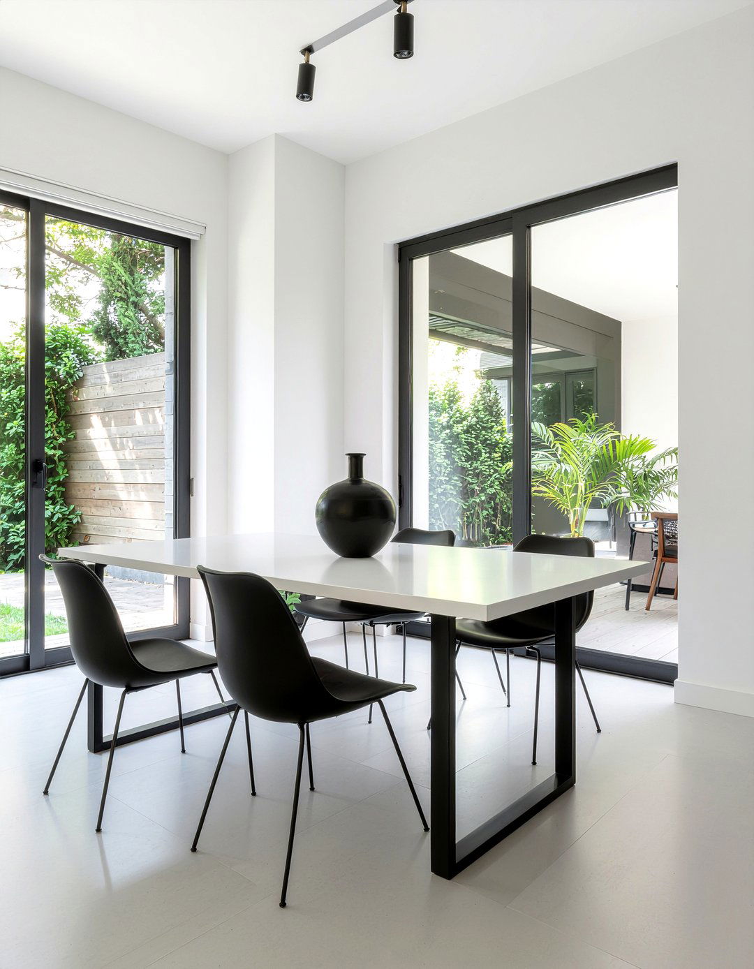 Modern Minimalist Dining Room - 30 black and white dining room ideas