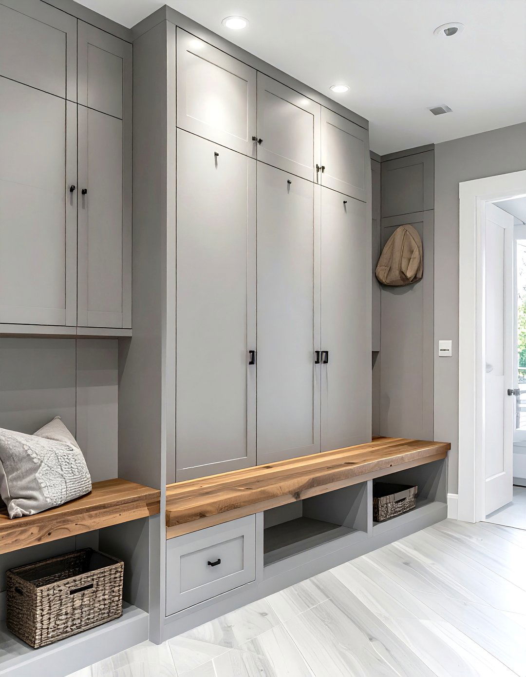 Modern Mudroom Cabinetry - 30 small entryway ideas