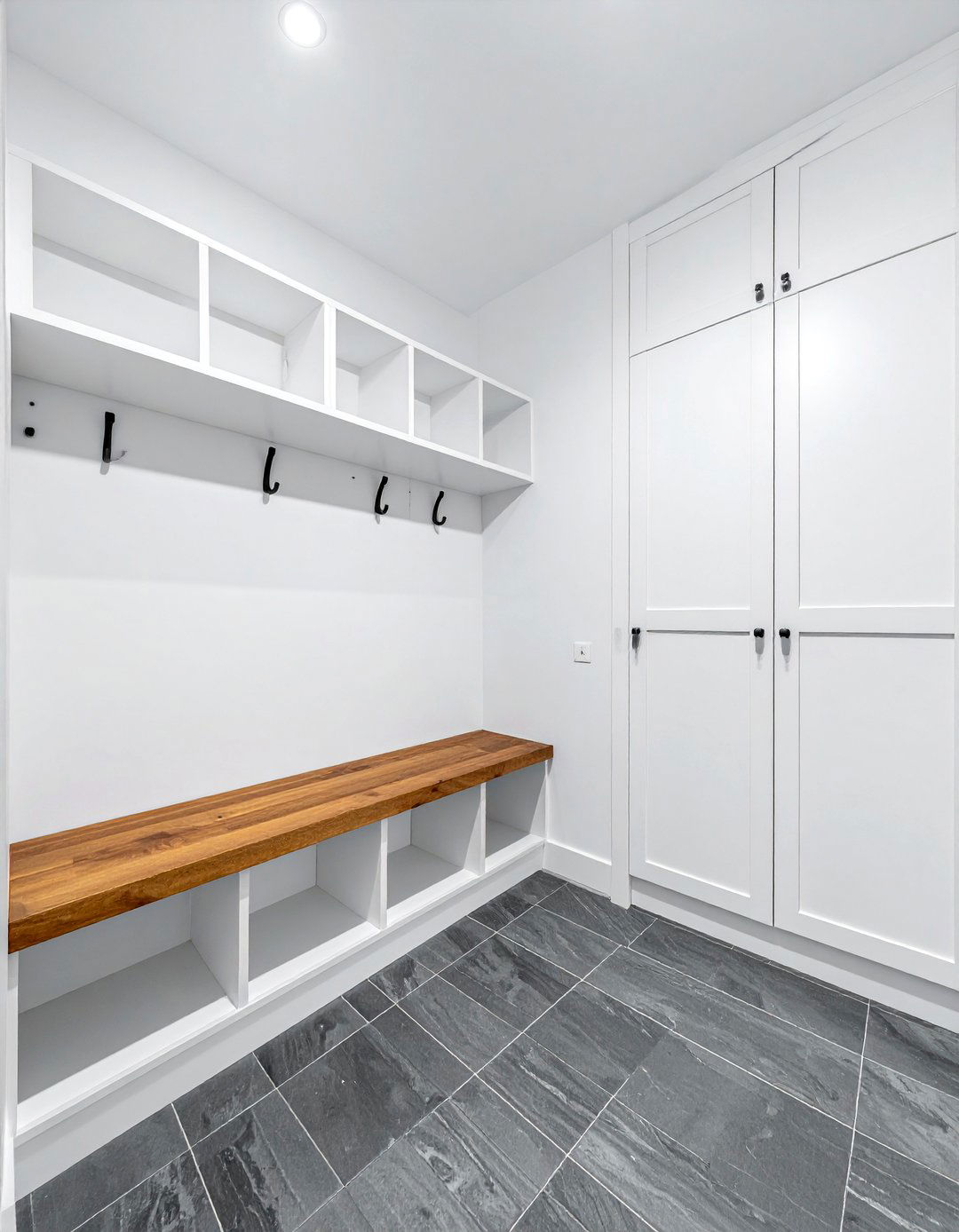 Modern Mudroom Entryway - 30 home design ideas