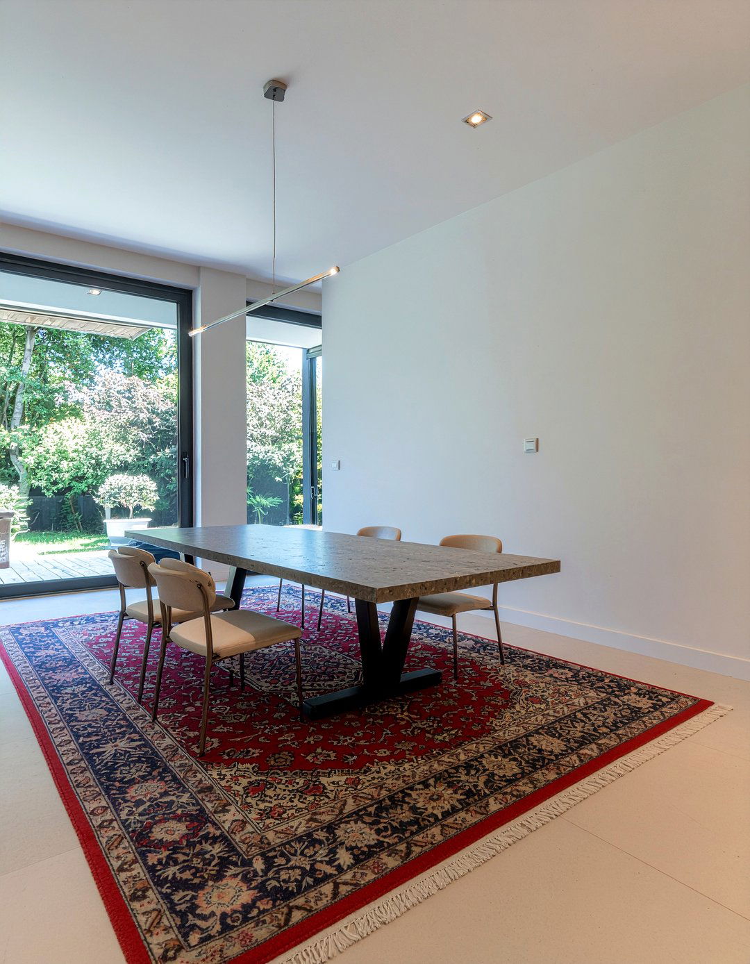 Modern Persian Rug - 30 Persian rug dining room ideas