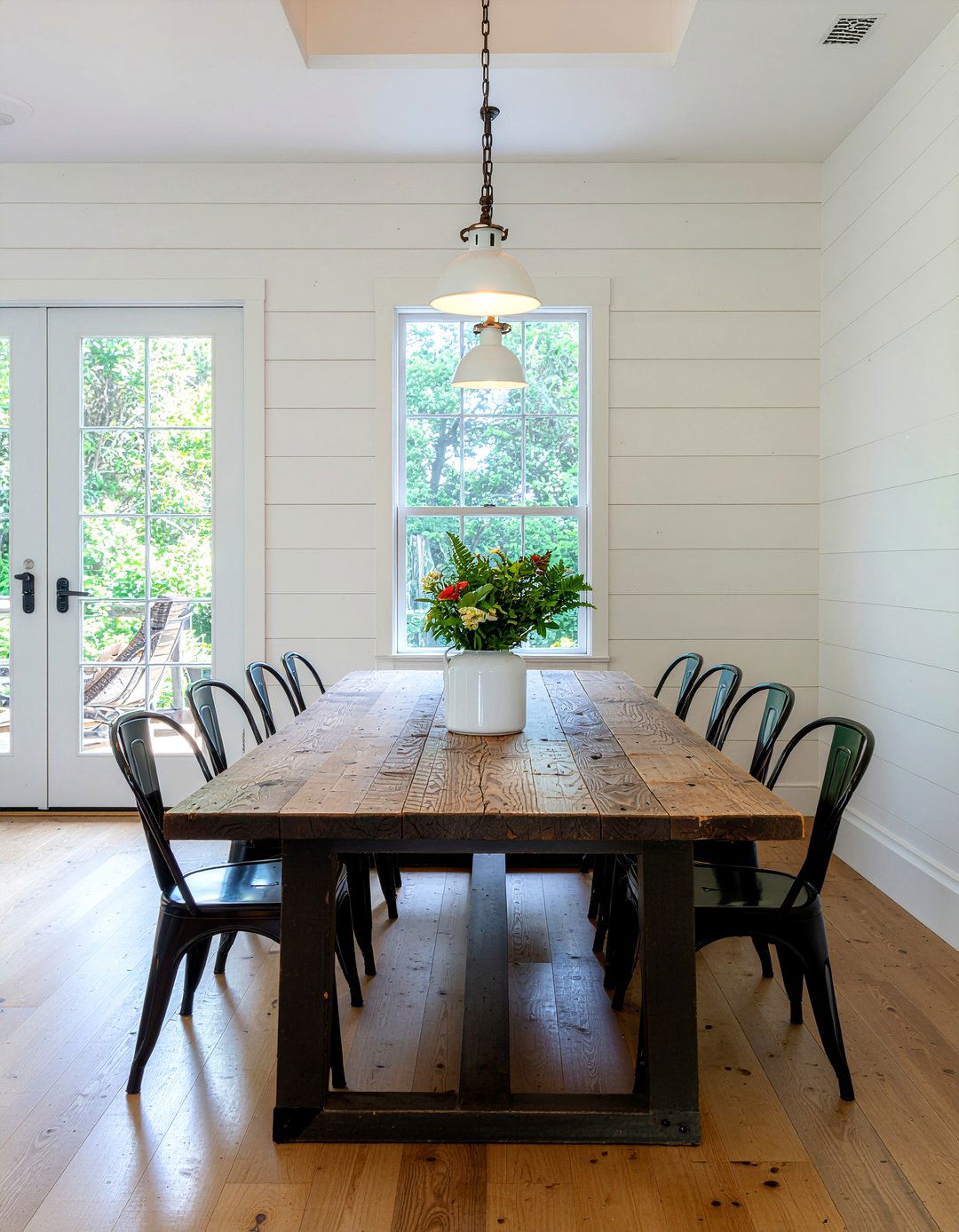 30 Bright Dining Room Ideas to Create a Cheerful Atmosphere