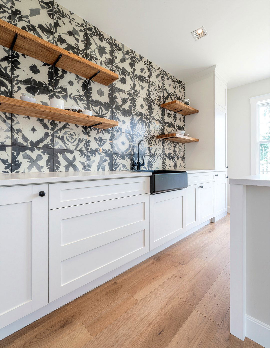 Modern farmhouse encaustic tile - 30 encaustic tile kitchen backsplash ideas