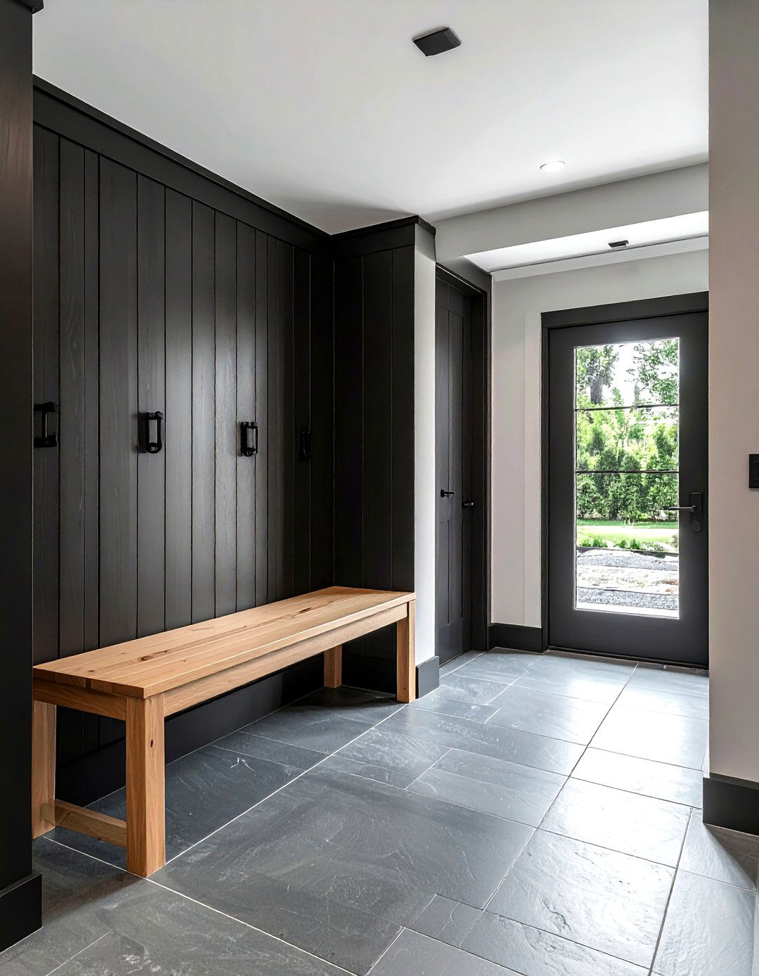 Modern farmhouse mudroom - 30 beadboard ideas