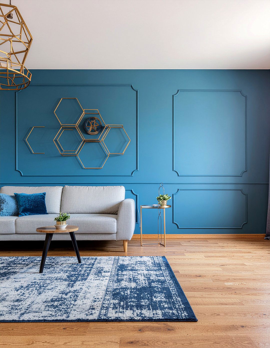 Modern geometric wallpaper - 30 living room bold wallpapers