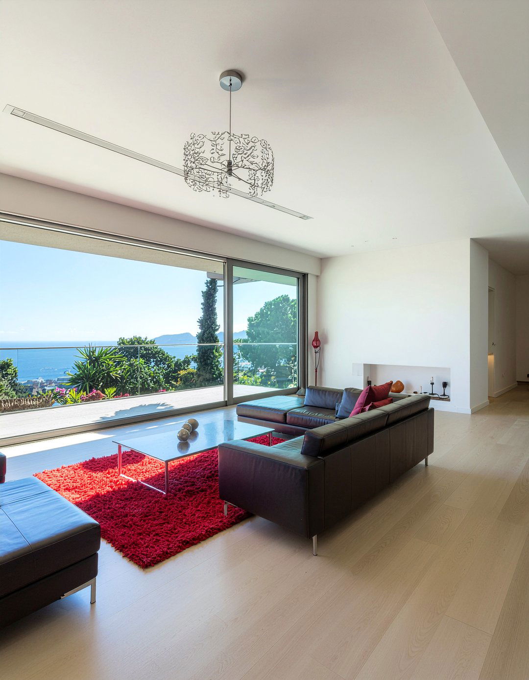 Modern glass wall living room - 30 double height living room ideas