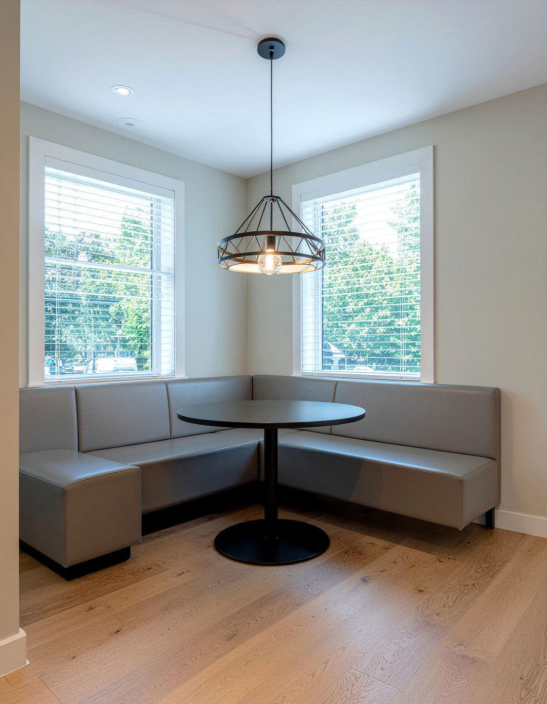 Modern kitchen breakfast nook - 30 sleek modern kitchen ideas