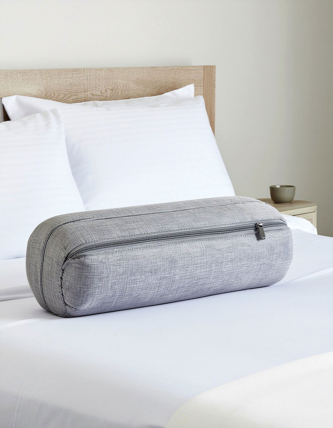 Modern minimalist bolster pillow - 30 bedroom bolster pillows