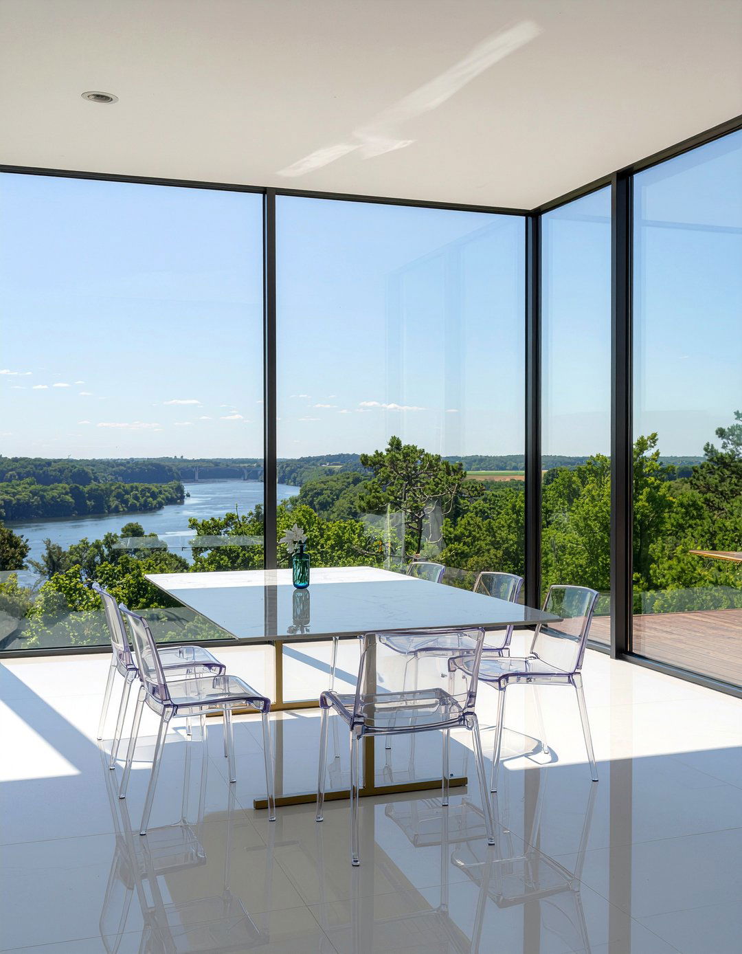 Modern minimalist glass walls - 30 riverside dining room ideas