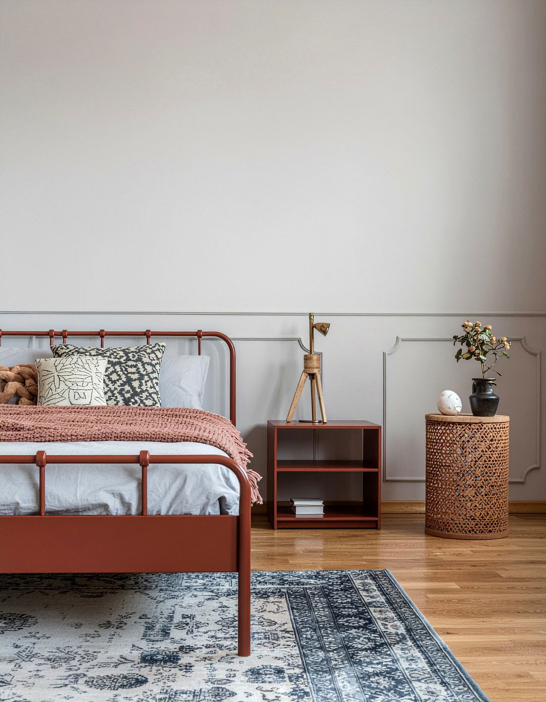 Modern rust bedroom furniture - 30 rust bedroom ideas