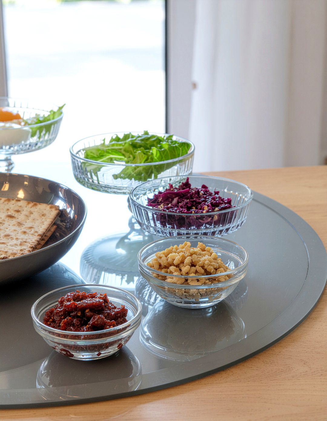 Modern seder plate display - 30 Passover seder dining room ideas