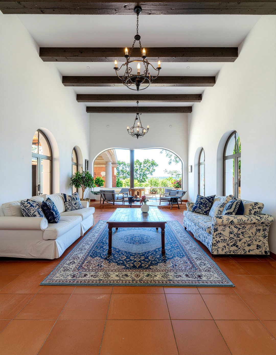 Modern victorian living room - 30 one of a kind living room ideas