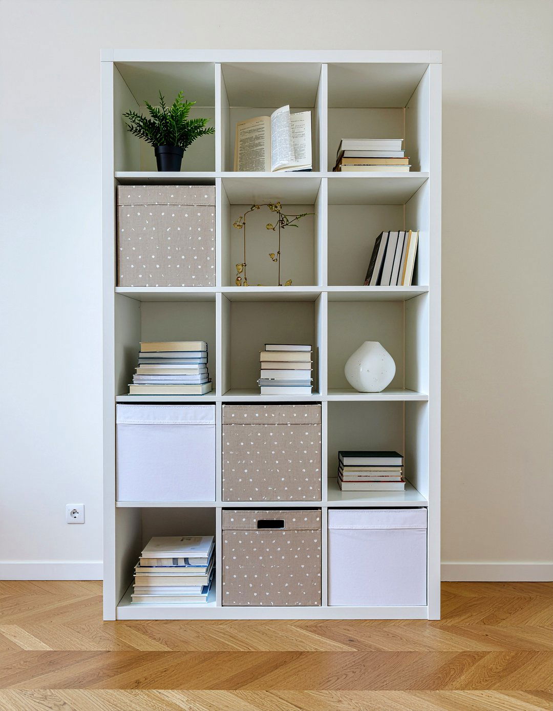 Modular cube storage bookshelf - 30 living room bookshelf ideas