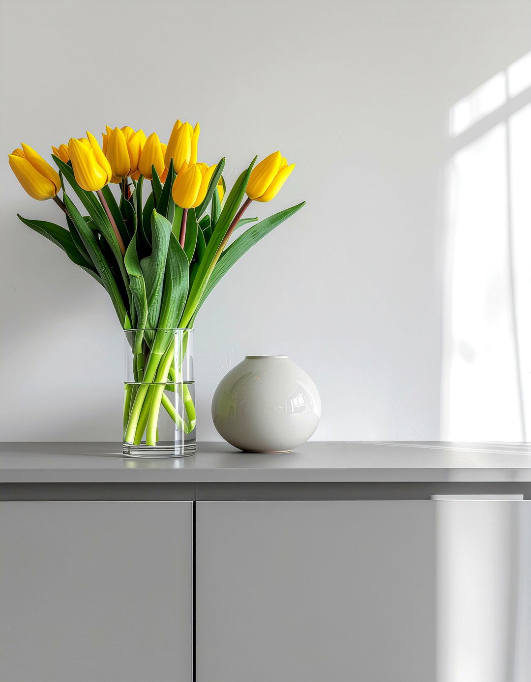 Monochromatic Tulip Bunch - 30 everyday flower ideas