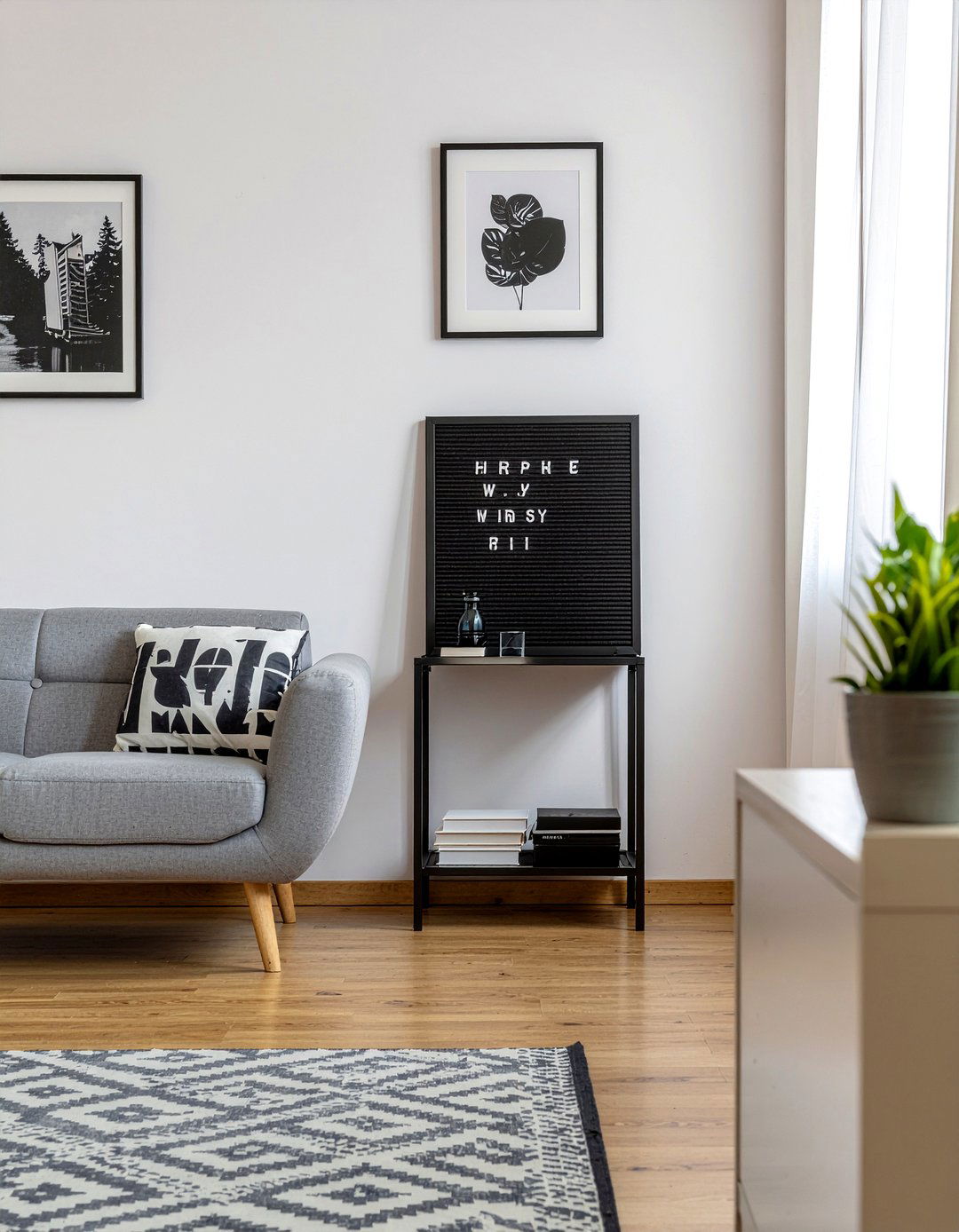 Monochrome Home Style - 30 living room letter boards