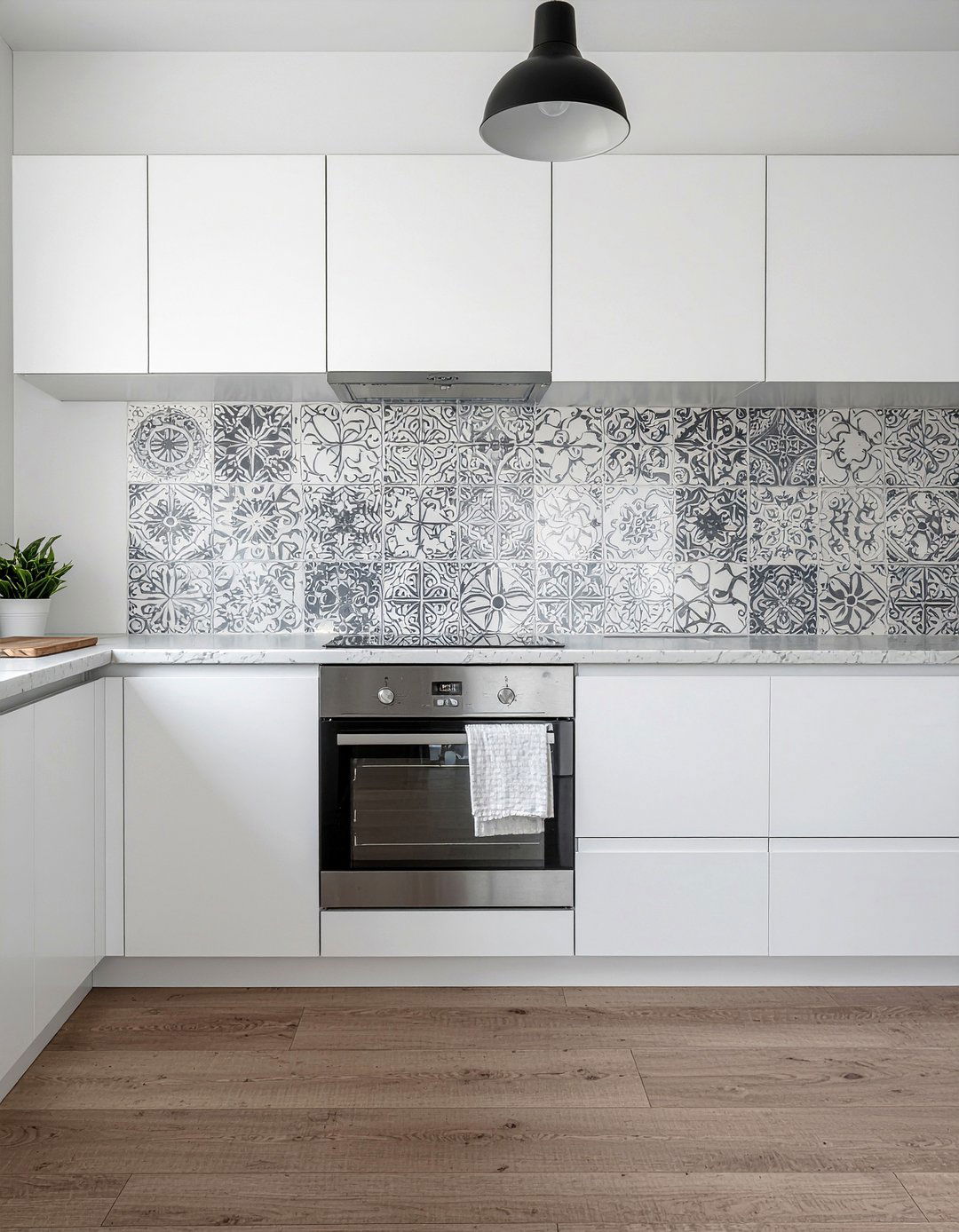 Monochrome encaustic tile kitchen - 30 encaustic tile kitchen backsplash ideas