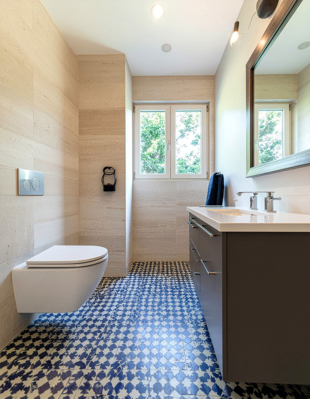 Moroccan and stone tile - 30 mixed tile bathroom ideas